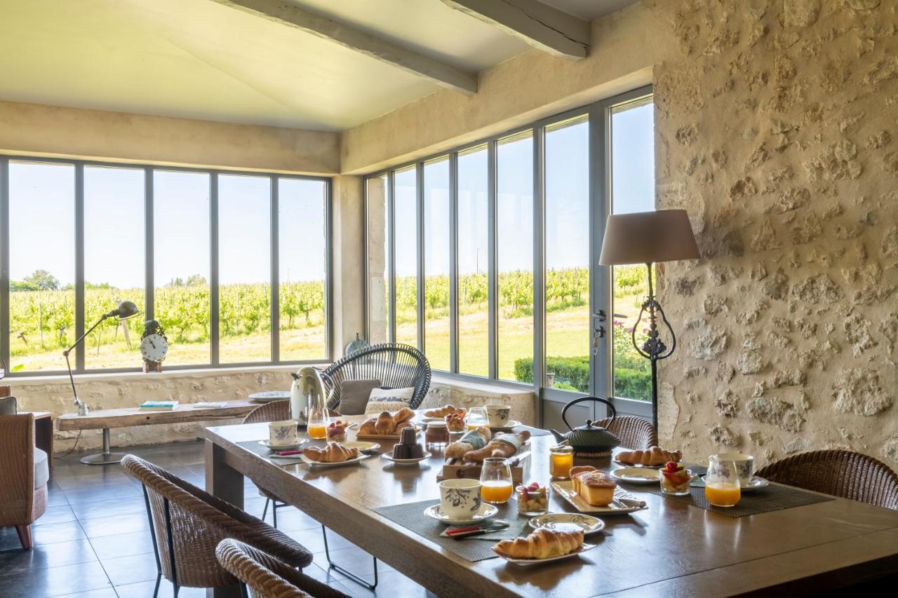 Maison Le Sepe - Vignoble Bio Et Maison D'Hotes Sainte-Radegonde  Buitenkant foto